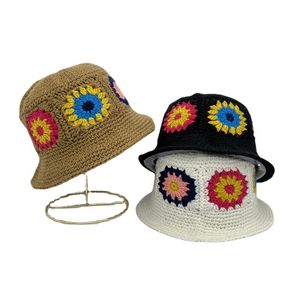 Women Hollow Flower Knitted Fisherman Hat Handmade Crochet Color Matching Basin Hat Spring And Summer Sunscreen Sun Caps HCS189