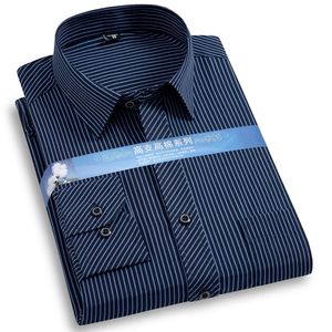 Plus Size Mens randiga klänningskjortor Formella mode Sociala långärmade affärsarbeten Smart Casual Shirt for Man Clothing 220321