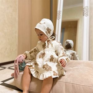 Bahar Koreli Bebek Kız Kız Romper Doğdu Organik Pamuk Karikatür Ayı Baskı Puf Sleve Şort Takım Bebek Sevimli Ayı Giysileri Seti 220426