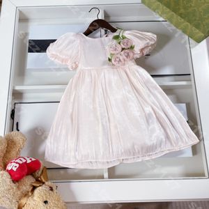 Abiti da ragazza per bambini di fascia alta per bambini camicie in seta designer ricamato fiori principessa serata sea