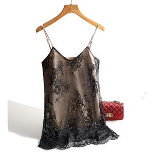 Sexy Lace Spaghetti Strap Top Mulheres Halter V Pescoço Básico Cami Sem Mangas Satin Silk Silk Tops Camisola Verão Plus Tamanho 220325