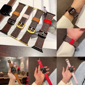 Fashion äkta läderklockband för Apple Watch Strap 38mm 40mm 41mm 42mm 44mm 45mm Iwatch 3 4 5 SE 6 7 Series Band Designer Flower Black Golden Link Chain Armband