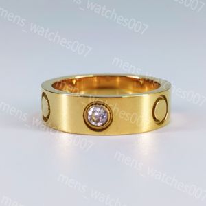 2022 Love Ring anelli da uomo gioielli classici di lusso da donna Anello di design in acciaio al titanio Larghezza 4 5 6 mm