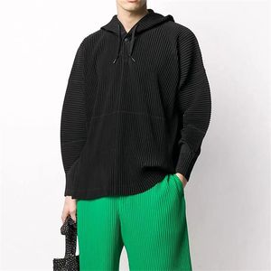 Erkek Hoodies Sweatshirts Miyake Piled Erkekler Üst Kat Gevşek Bir Düğmeli Drawstring Pullover Sıradan Kapüşonlu Sweatshirt Menmenler
