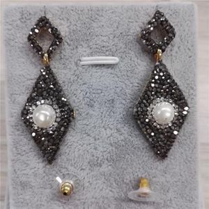 Dangle & Chandelier Geometric White Pearl Jewelry Bead Charms Black Solid Rhombic Rhinestone Golden Push Back Vintage Women Earrings Fashion