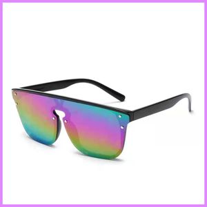 Nuovi occhiali da sole firmati Occhiali da sole di marca di lusso Occhiali da sole per esterni Montature per PC Fashion Classic Lady Occhiali da sole Occhiali da sole da uomo Occhiali da donna G225074F