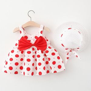 Flickans klänningar 2 -stycken 2022 Summer Kids Toddler Clothes Korean Söta dot ärmlös babyprinsessan klänning sunhat född kläder set bc207girl's