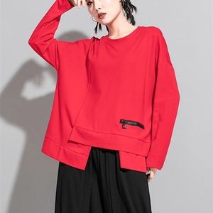 [EAM] Frauen Rot Unregelmäßige Split Joint Große Größe T-shirt Rundhals Langarm Mode Frühling Herbst 1DA605 220402