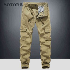 Calças de carga sólida Homem Men Primavera Autumn Tactical Militar Macultura Multipleto Longo Camping Campo Novo J220629