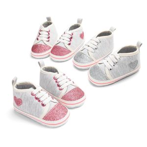 Athletic Outdoor Canvas Sequin Love Sports Sneakers Född baby Girls First Walkers Shoes Spädbarn Toddler Soft Sole Anti-Slip Shoesathletic