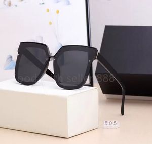 Fashion Luxury Sunglasses Lens Polaroid Designer feminino homem Óculos idosos para mulheres Estrutura de óculos de metal vintage de metal com caixa