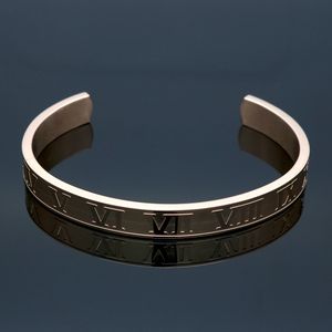 2023 C Form Roman Numal Charm Armband Manschett Enkel trendiga smycken för kvinnor Bröllop smycken