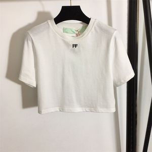 Tシャツの女性のトップのトップのブランドの綿セクシーな純粋な色の女性刺繍女性トップスTシャート半袖セクシーなへそルースクロップトップ13 220408