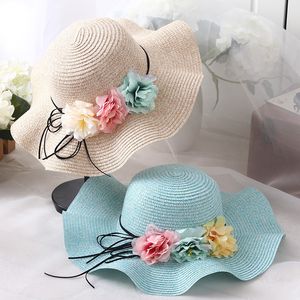Moda ebeveyn çocuk saman güneş şapka yaz bebek kız çiçek güzel çocuk kızlar ve kadınlar için şapkalar açık plaj kapakları 220630