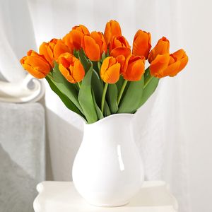 Dekorative Blumen, Handgefühl, feuchtigkeitsspendend, künstliche Tulpen, Heimdekoration, Fotografie-Requisiten, Großhandel