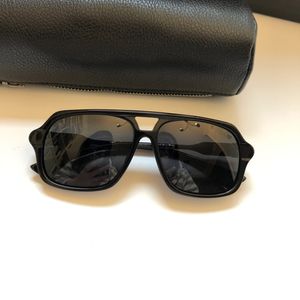 Silver Black Pilot Solglasögon för män BoxLunch Classic Glasses Fashion Summer Sun Shades Sonnenbrille UV400 Protection Eyewear