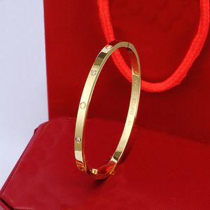 Designer Armband Diamant Armband Kvinnor Guld Kärlek Bangle Manschett Skruv Cartis Bröllop Par Gift Mode Luxury Smycken