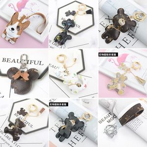 Chavel Keychain Leather Bear Car Chant Chain Chain Pingente Trend Casal Backpack Ornamentos por atacado para homens Mulheres