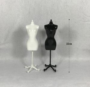 Ingrosso 4pcs 2 Black 2 White Female Mannequin per bambola/ mostro/ vestiti Display fai -da -te regalo di compleanno 320 Q2