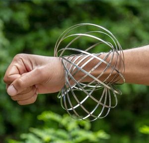 Magic Flow Ring Bracciale in acciaio inossidabile 3D Novità Giochi Scelta dell'insegnante Cinetico Educativo Sensoriale Giocattolo a molla Multi sensoriale Interattivo Danza Prop