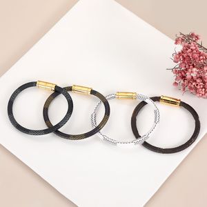 Brand Designer Charm Bracelet Classic Plaid Leather Rope Gold Silver Buckle Beads Hand Rope Men Women Couple Bracelets Luxury Gift 19