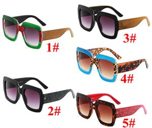 النظارات الشمسية المتضخم مصمم أزياء للجنسين نظارات عالية الجودة نظارات الشمس النظارات السيدات الإناث 5 ألوان 10 قطع