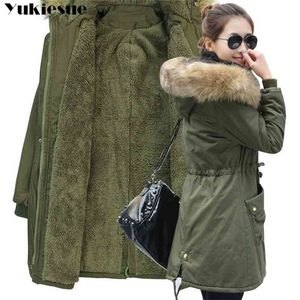 Moda Sonbahar Sıcak Kış Ceketleri Kadın Kürk Yakası Uzun Parka Plus Boy Boyut Günlük Pamuk Kadın Dış Giyim Parkı Plus Boyut 210412