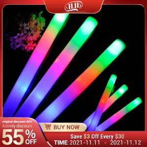 12/15/30/60 Pz/lotto Party Glow Sticks Bulk Colorful LED Schiuma Stick Cheer Tube RGB nella Luce Oscura