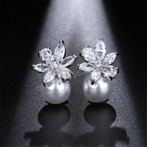 Trend Floral Pearl Earring For Women Romantic Wedding Exquisite Bridal Stud Earrings Jewelry Fashion Accessories Prom