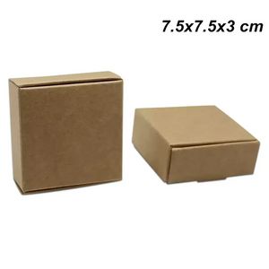 30pcs/lote 7.5x7.5x3 cm Brown Kraft Paper Bolo Cookie Box para festas de casamento para festas artesanais Jóias de papel jóias caixas de embalagem de pérolas F0714