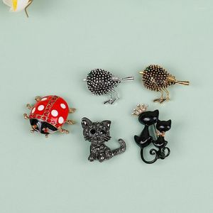 Pins Brooches Vintage Swallow Birds Bee Brooch For Women Men Cute Animal Clothes Collar Lapel Jewelry Accessories Kirk22