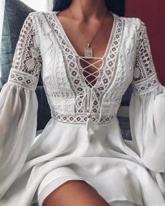 Lässige Kleider Weißes Kleid Frauen Strand Mini Chiffon Plus Size Sexy Hollow Out Plunge V-Ausschnitt Langarm Häkelspitze Schwarz