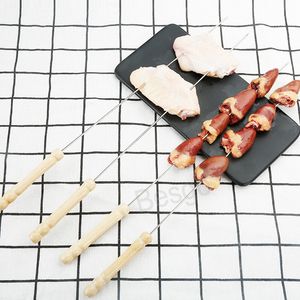 ステンレス鋼製バーベキューフォーク木製ハンドルバーベキュー串焼き屋外アンチスキッドキャンプキャンプファイヤーフォークスホームキッチンツールBH6223 TYJ