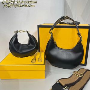 Bolsas de ombro Bolsa de ombro feminina Carteira de corrente de couro Carteira transversal Disponível em tamanho grande e pequeno