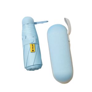 Przenośne 8 żeber Mini Parasol Z Case Wiatroszczelna Wodoodporna Ochrona anty-UV 5 Składane Słońce Parasole Parasole Pocket Lightweight Podróży Parasol Mężczyźni Kobiety Prezent HY0405