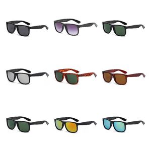 Tasarımcı Güneş Gözlüğü Erkek Güneş Gözlüğü Kadın için 15 Renk İsteğe Bağlı Üst Kalite Gözlük Polarize UV400 Koruma Lens Deri Kılıf Kutulu