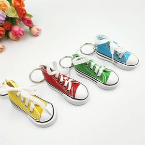 12 Colors Creative Mini 7.5CM Lovers Canvas Shoes Keychains Men Women Fashion Sneakers Shoe Keychain Bag Clothing Pedant Small Gift Accessories