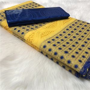 Melhor Voile suíço macio na Suíça Francês Lace Fabric Africano Bazin de alta qualidade 2525 Yardset T200817