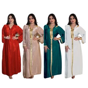 Muslimska Mellanöstern Kvinnor spetsar Suede Dresses Fashion Indonesia Caftan Traditionell afrikansk islamisk Ramadan Robe Clothing CFA3778