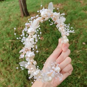 Gelin Saç Çiçek toptan satış-Moda inci çiçek kafa bandı gelin düğün taç saç aksesuarları saç bandı tiara kristal başlık saç takı q2