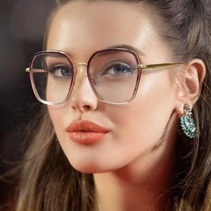 サングラスファッションサングラスフレームブルーライトブロッキングメガネフレーム処方箋女性特大のスタイリッシュな眼鏡UV400アンチスクラッチダストプルーフSP YG4D