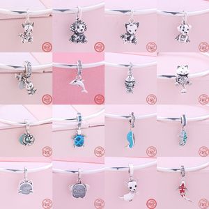 925 Gümüş Gümüş Dungle Charm Hayvan Kolyesi Sevimli Kedi Köpek Yunus Sazan Balık Boncuklar Boncuk Fit Pandora Charms Bilezik Diy Takı Aksesuarları