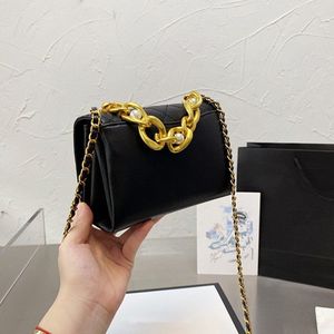 Högkvalitativ klassisk handväska Minoritetsdesignväska Kvinnor Oblique 2022 Ny Trendy Cube Ins Handheld Chain Bags Crossbody Purses Backpack Shoulder Totes