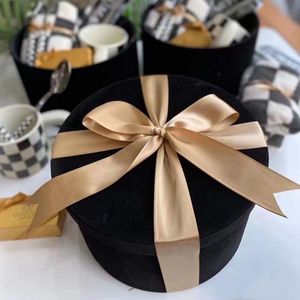 Envoltura de regalo blanca cajas redondas de cm con tapas de cartón paquete de flores de cartón