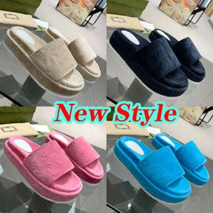 2022 New Style slippers fashion Beach Thick bottom slippers platform Alphabet lady Sandals Leather High heel slipper