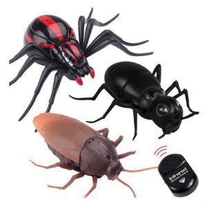 Caixa Truque Brinquedos venda por atacado-Animais remotos Controle Mock Fake Cockroach Ant Spider RC Toy Prank Insets Joga Truque assustador Bugs Halloweenn Natal Toy aterrorizante com caixa de presente
