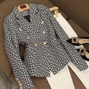 T046 Damenanzüge Blazer Tide Marke hochwertige Retro-Modedesigner Presbyopic Maze Series Anzugjacke Lion Zweireiher Slim Plus Size Damenbekleidung