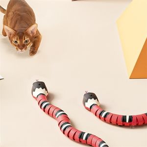 Smart Sensing Snake Cat Toys Interattivo automatico Eletronic Teaser Accessori di ricarica USB per cani s Toy 220510