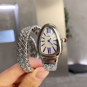 Kwarcowy kwarc zegarek węża kształt w stylu sztuki