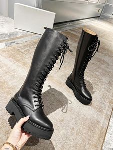 Retro الكامل لبشرة البقر Knight Boots Women 2022 أحذية جديدة سميكة السميكة ذات الكعب العالي الكثافة ولكن الركبة